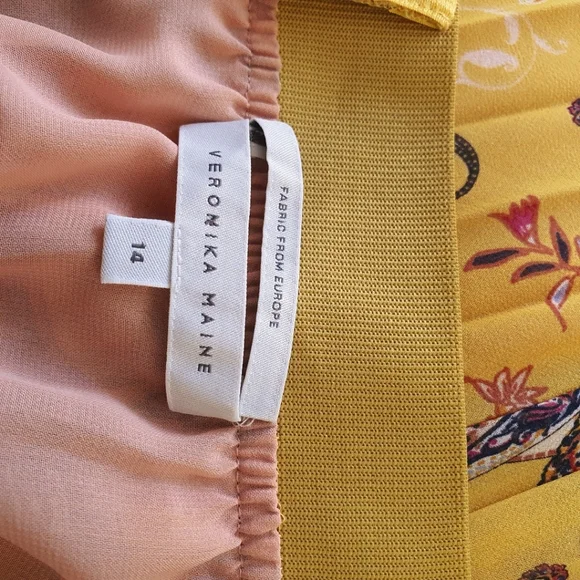 VERONIKA MAINE Pleated Maxi Skirt with Paisley Print Size 14 - Picture 2 of 6